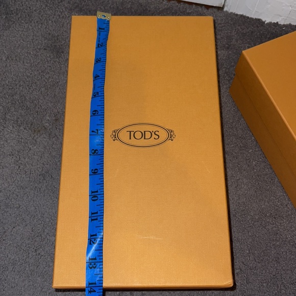 Tod’s boxes empty - Picture 8 of 13